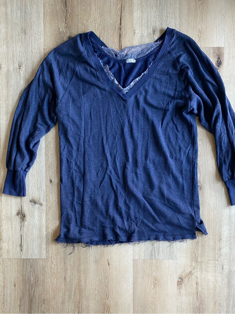 Free People Women’s Lounge Blue Plunge V‑Neck Long Sleeve Tunic with Lace Trim
